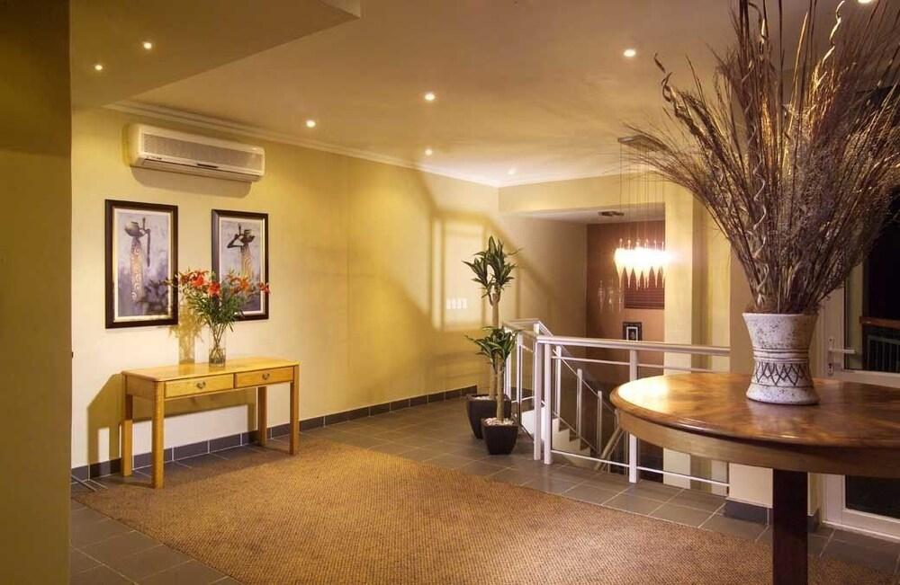 פורט אליזבת' Brookes Hill Suites Hotel מראה חיצוני תמונה