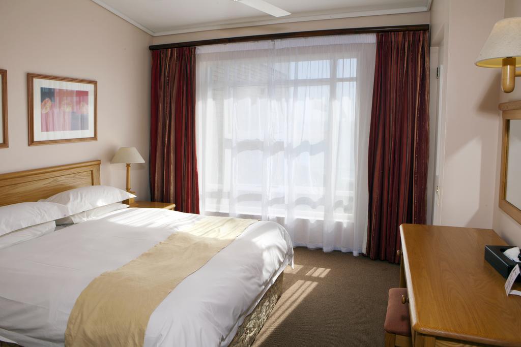 פורט אליזבת' Brookes Hill Suites Hotel מראה חיצוני תמונה
