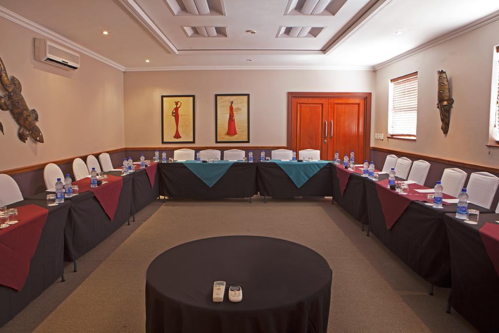 פורט אליזבת' Brookes Hill Suites Hotel מראה חיצוני תמונה
